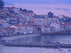 Raxo desde el mirador do granxa - panoramio.jpg