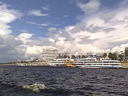 Samara - Port (2008-07-13).jpg