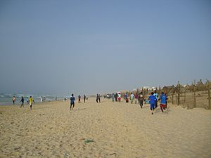 Archivo:Spiaggia Dakar