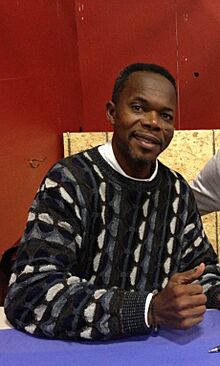 Tony Fernandez at an autograph signing.jpg