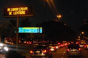 Archivo:Traffic jam Marginal Pinheiros 6122 SAO 07 2009