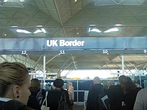 Archivo:UK Border Stansted
