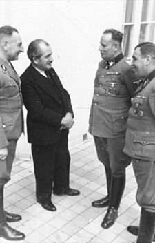Archivo:Bundesarchiv Bild 101III-Zschaekel-113-13A, Wien, Technische Führerkorps-Schule
