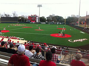 Archivo:Cougar Field with FieldTurf