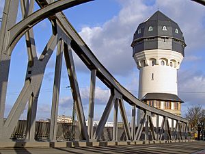 Archivo:Darmstadt-Wasserturm-1