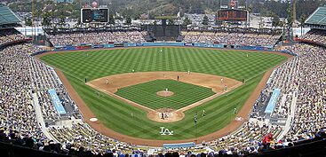 Archivo:Dodger-Stadium-Panorama-052707