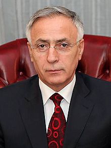 Jakup Krasniqi para Niños