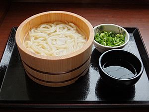 Archivo:Kamaage udon, at Marugame Seimen (2013.06.01)