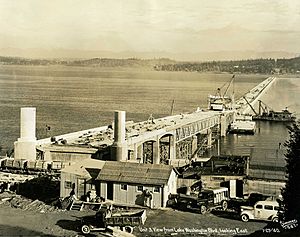 Archivo:Lacey V. Murrow Bridge construction