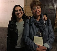 Archivo:Lara Alcazar y Victoria Sendón