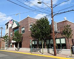 Lincoln Sch Annex 130 Hamilton Av jeh.jpg
