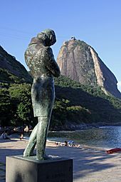 Archivo:Monumento a Chopin na Praia Vermelha 01