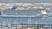 Norwegian EPIC en Las Palmas de Gran Canaria.jpg