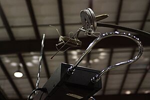 Archivo:Robotic Theremin