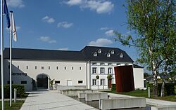 Town Hall Junglinster.JPG