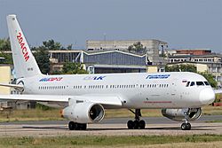 Archivo:Tu-204SM
