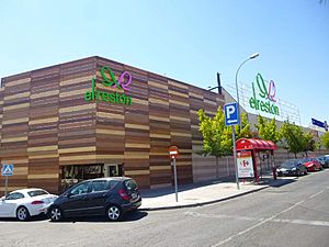 Archivo:Valdemoro - Centro Comercial el Restón 1