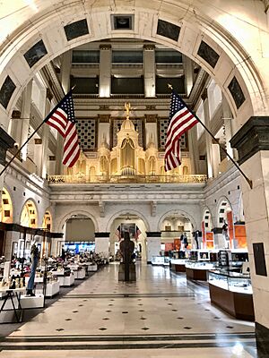 Archivo:Wanamakers Organ at Macys Philadelphia in 2023