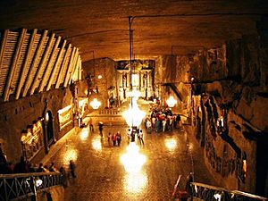 Archivo:Wieliczka-saltmine-kinga