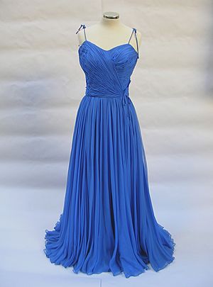 Archivo:1950 Jean Dessès evening dress in blue silk mousseline