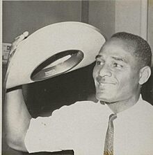 1967 ZORA FOLLEY Pre-Fight AP Wire Photo.jpg