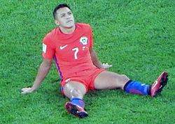 Archivo:2017 Confederations Cup - Final - Alexis after the match