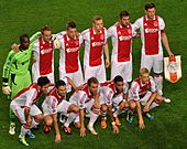 Archivo:Basis Elftal Ajax 14Sep2011