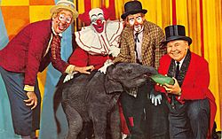 Archivo:Bozos Circus postcard 1960s