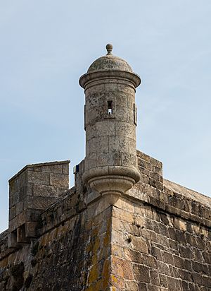 Archivo:Castillo de San Antón, La Coruña, España, 2015-09-25, DD 61