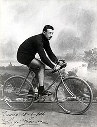 Archivo:De Italiaanse wielrenner Luigi Ganna, winnaar van de derde Milaan-San Remo (1909), 18 juni 1914, SFA003002663