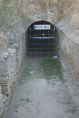 Entrada a Criptopórtico.jpg