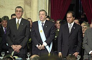 Archivo:Gioja, Kirchner y Pichichi Scioli