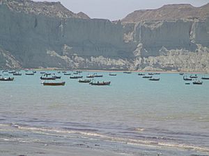 Archivo:Gwadar Fishing Port