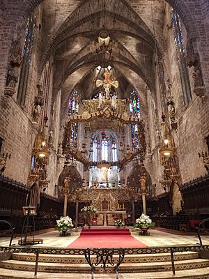 Archivo:Innen Kathedrale Palma de Mallorca 2019-10-28 3