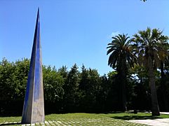 Jardí de les Escultures de Barcelona - Tom Carr- Agulla, 1988-1990 3