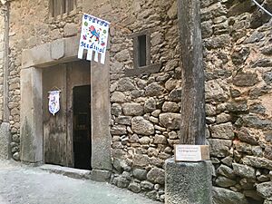 Archivo:La bodega medieval