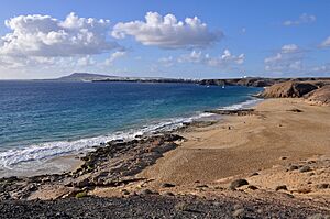 Archivo:Lanzarote Playas de Papagayo R24