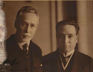 Archivo:Manuel Gondra con Baltazar Brum, año 1920