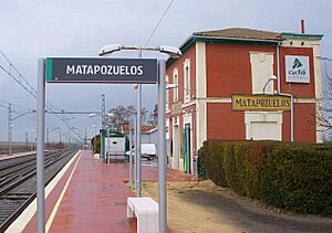 Archivo:Matapozuelos - Estación de Adif 1