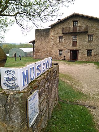 Museo de Alfarería Vasca.jpg