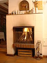 Archivo:Open fireplace with icon