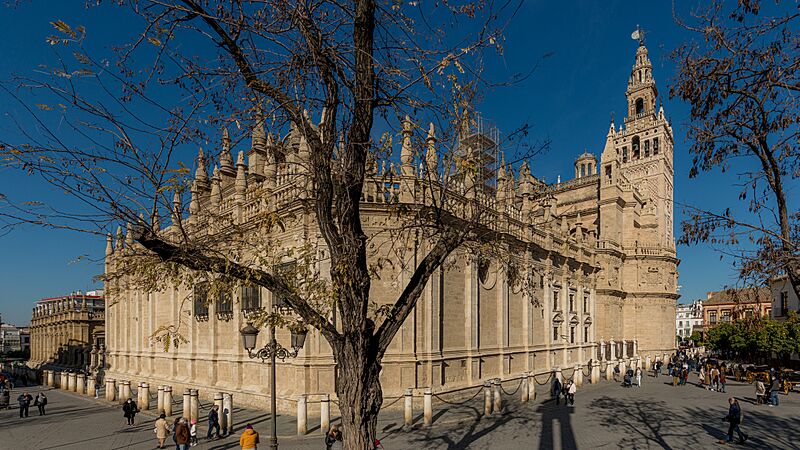 Sevilla 2022 - east facade