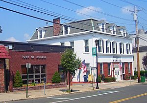Archivo:Town and village halls, Monroe, NY