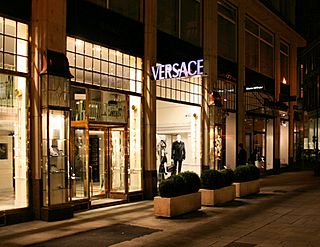 Versace store in Vienna.jpg
