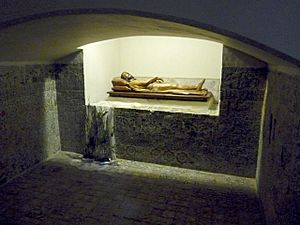 Archivo:Zaragoza - Convento del Santo Sepulcro - Sala capitular - Santo Sepulcro