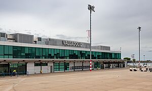 Archivo:Aeropuerto de Valladolid (54316573555)
