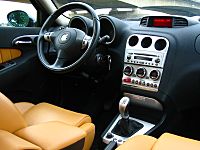 Archivo:Alfa Romeo 156 2nd series interior 2