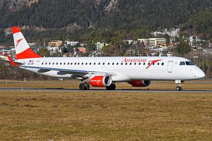 Archivo:Austrian Airlines Embraer ERJ-195LR OE-LWP - 2