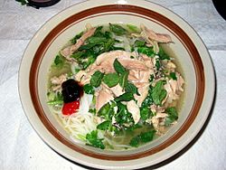 Archivo:Chicken-pho-vietnamese-soup