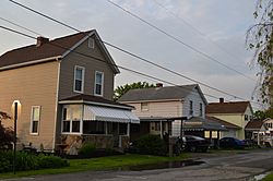 Dewey Street houses, Ford Cliff.jpg
